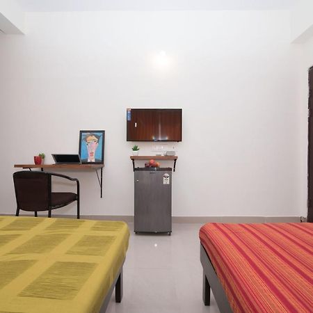 Buzz Quarter Hotell Hyderabad Eksteriør bilde