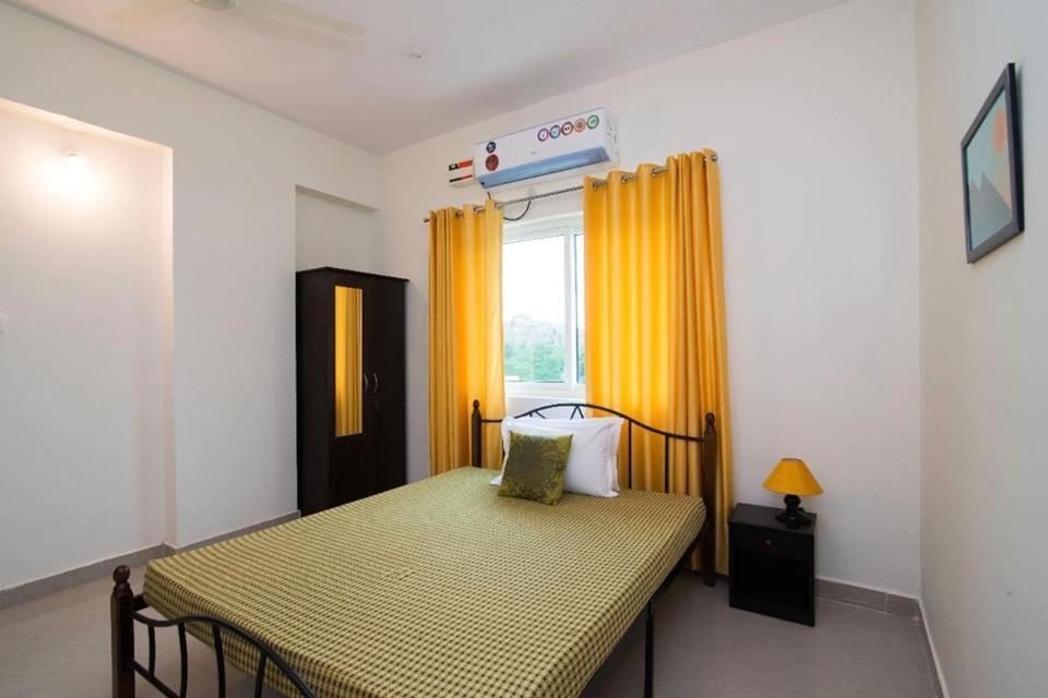 Buzz Quarter Hotell Hyderabad Eksteriør bilde