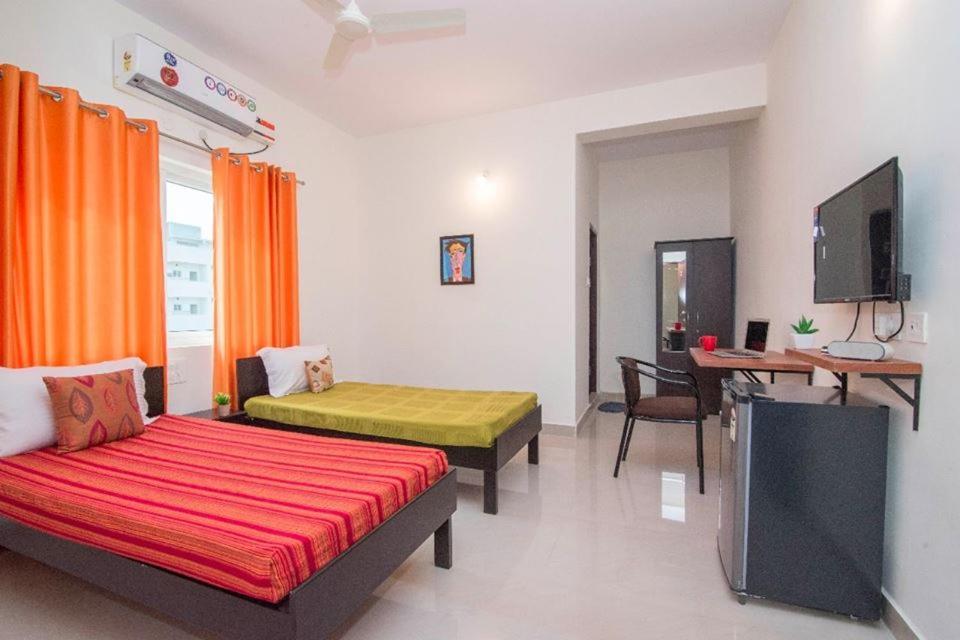 Buzz Quarter Hotell Hyderabad Eksteriør bilde