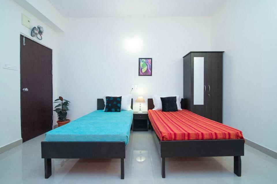 Buzz Quarter Hotell Hyderabad Eksteriør bilde