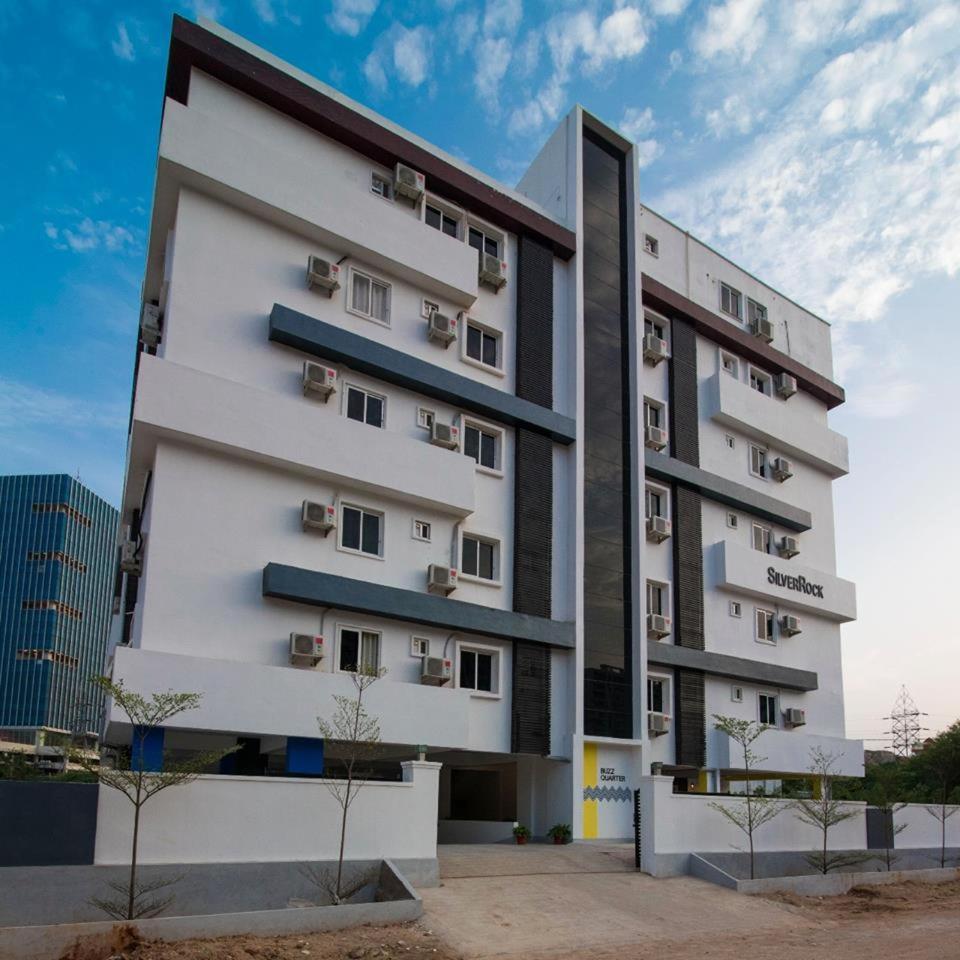 Buzz Quarter Hotell Hyderabad Eksteriør bilde