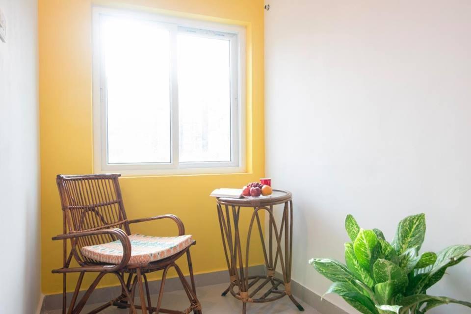 Buzz Quarter Hotell Hyderabad Eksteriør bilde